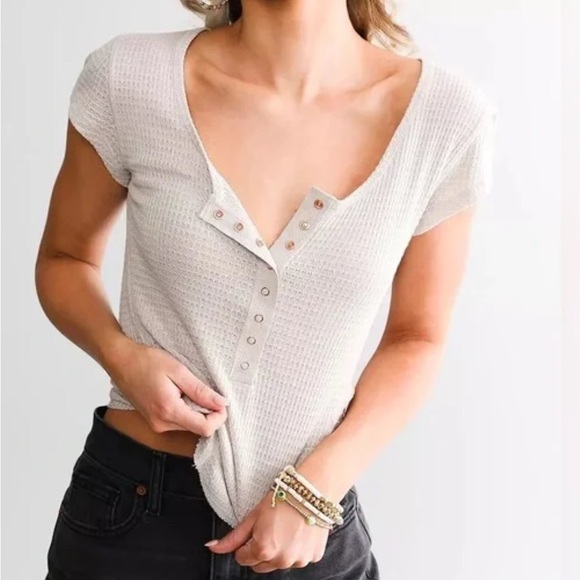 Free People One of the Girls Henley top - Picture 1 of 7